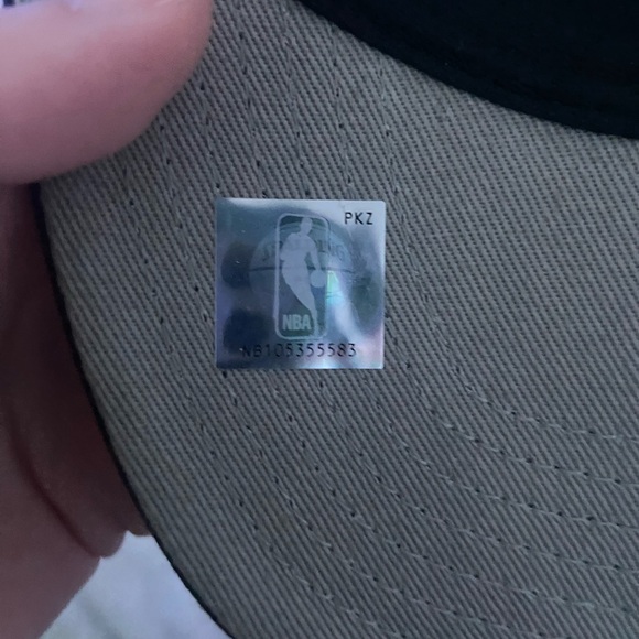 ☾.݁ᛪ༙ Youth 47 Brand Toronto Raptors Black Cap - Picture 8 of 8